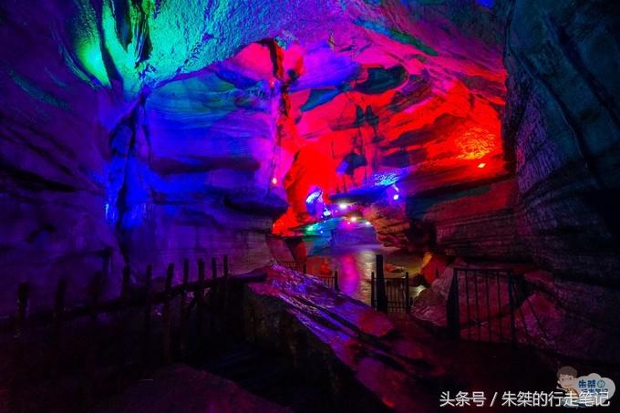 重庆观音桥网红打卡景点白天,打卡重庆网红夜景