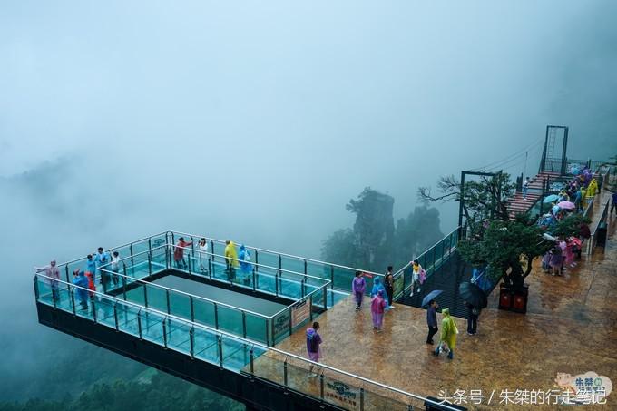 重庆观音桥网红打卡景点白天,打卡重庆网红夜景