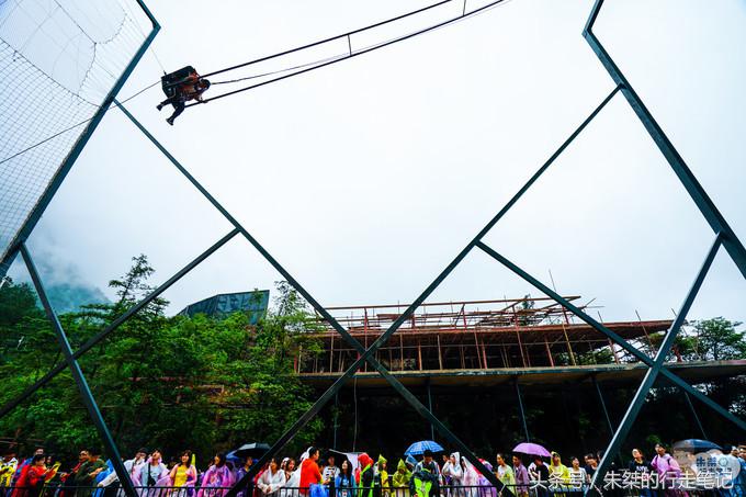 重庆观音桥网红打卡景点白天,打卡重庆网红夜景