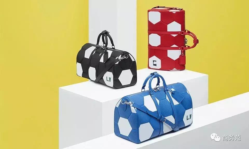 勒夫传递c罗,德国队主教练勒夫戴三色手环