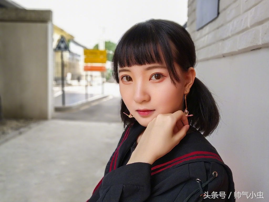 小米红米6pro全面屏手机,红米6pro吃鸡效果