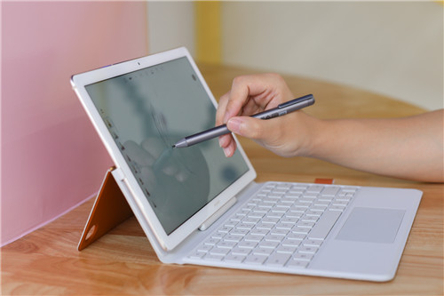 华为m5pro,华为m5pro平板支持多大的快充