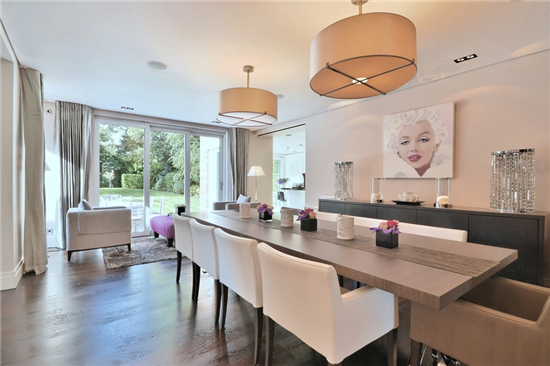 厄齐尔vs迪丽热巴,厄齐尔迪丽热巴