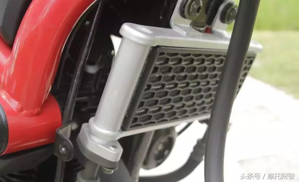 银钢小怪兽150和250对比,银钢大怪兽250