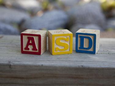 美国自闭症新药,美国科学家发现提高大脑灵敏的药