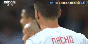 她曾是平凡的酒吧妹，却凭着这一点俘获了“钻石王老五”C罗