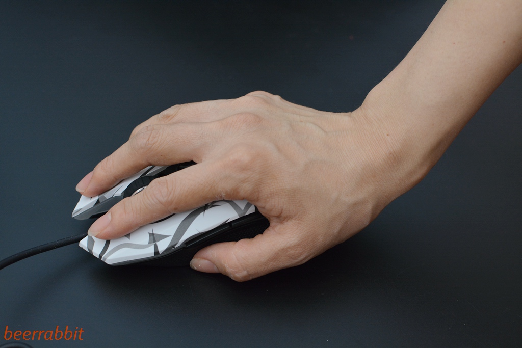 达尔优em915二代鼠标用的什么按键,达尔优牧马人游戏鼠标的详细参数