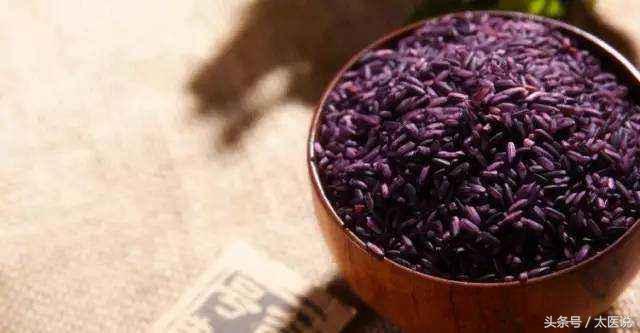 中草药美白祛斑防晒霜,防晒霜祛斑方法