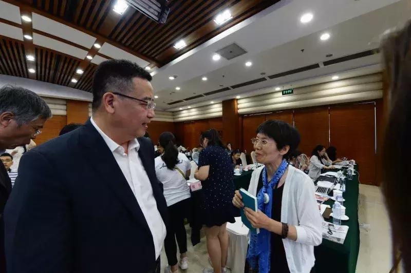 科技日报总编辑:“四大发明”不属于科学