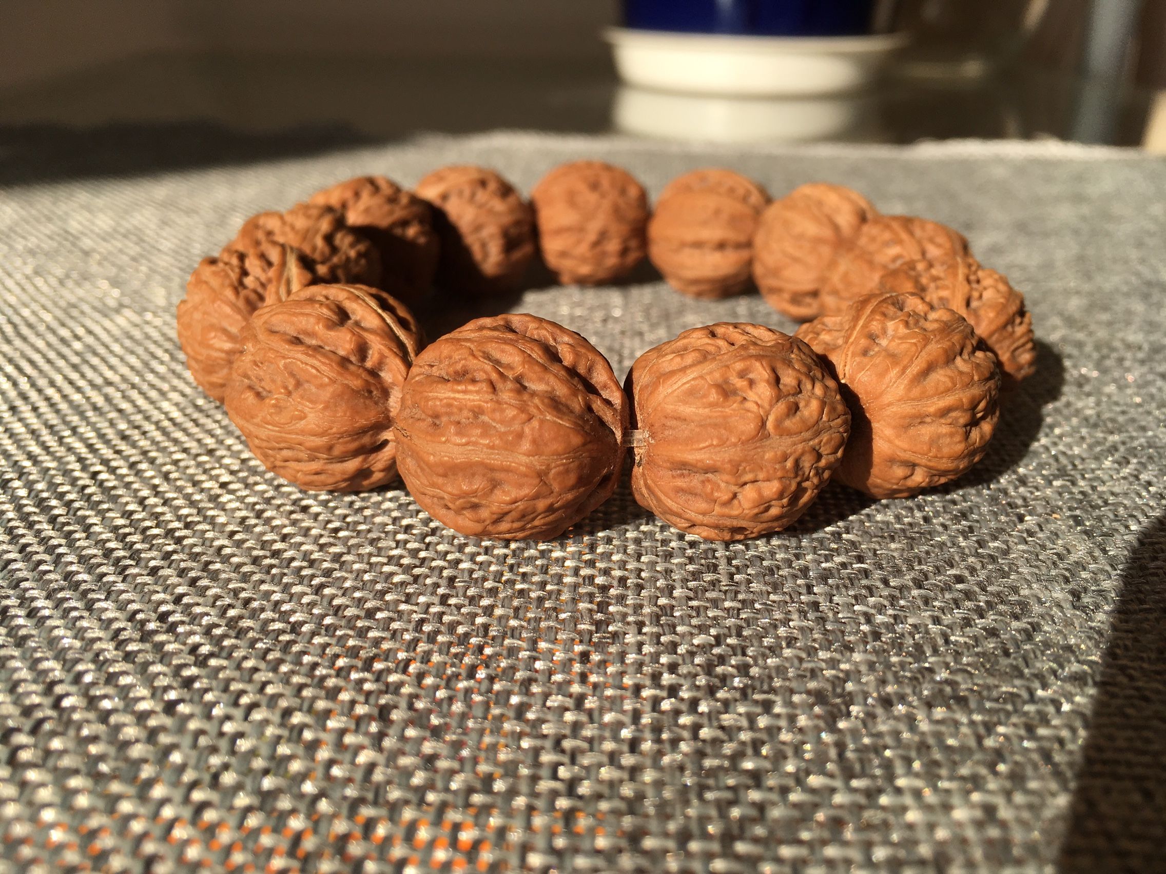 小核桃手串深纹包浆效果,小核桃手串人工快速包浆