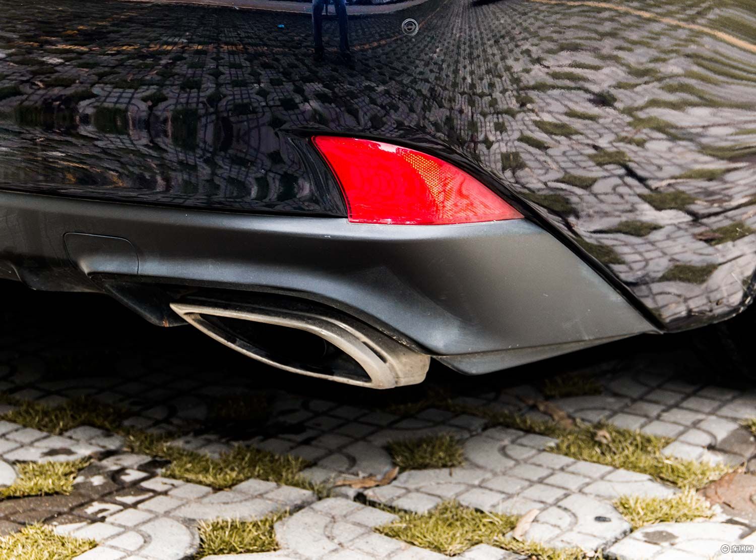 试雷克萨斯IS300高于BBA品质这款进口后驱性能车年轻人一定喜欢