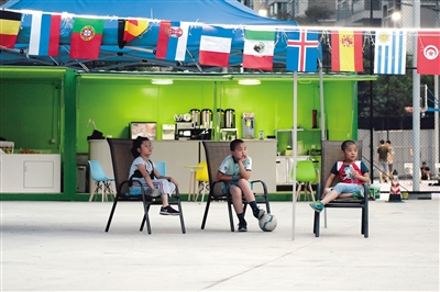 高新创客:绿茵情缘不止“世界杯”