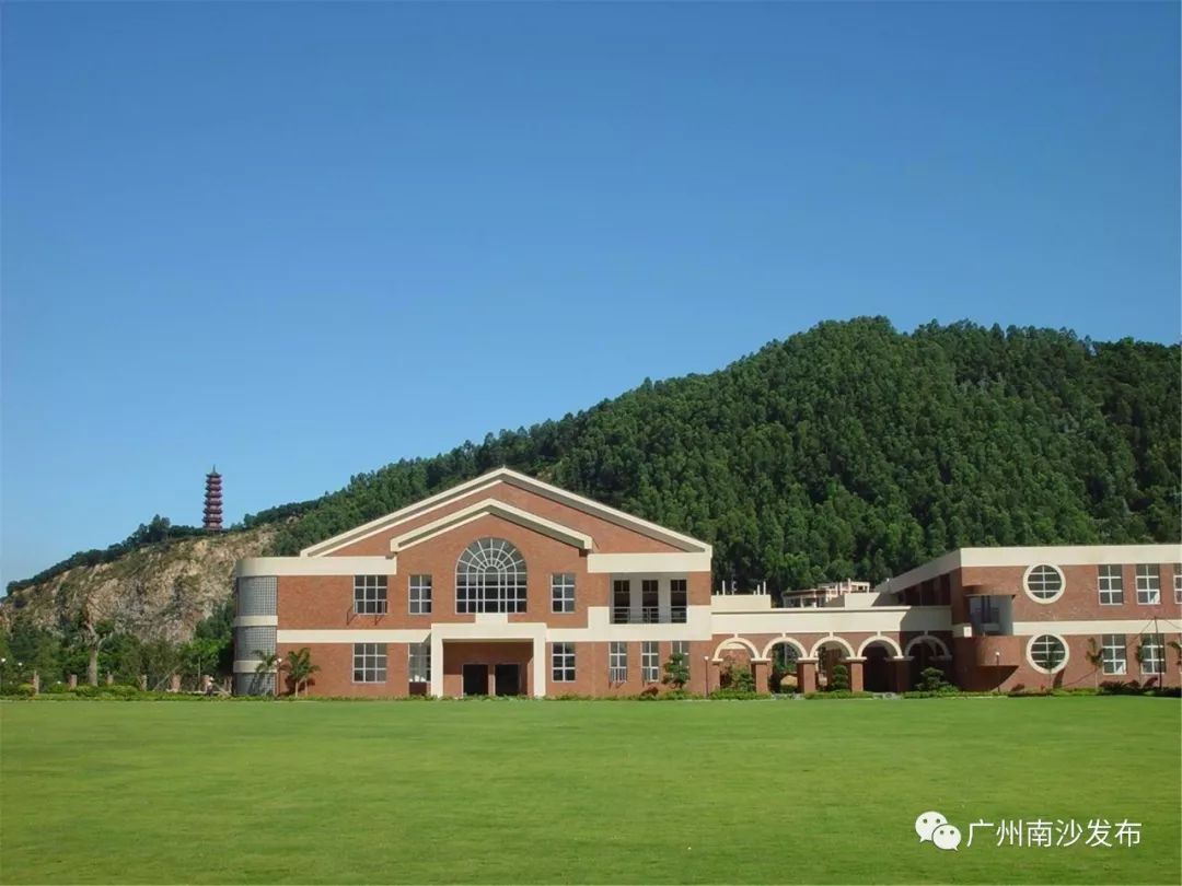2023广州外国语高考喜报,广州市开发区外国语学校高考成绩