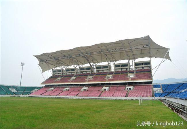 中国未来十大最顶级专业足球场,专业足球场和非专业足球场区别