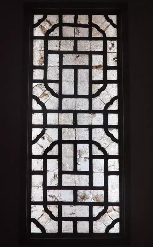 两个黄鹂深树鸣一行白鹭上青天,两个黄鹂鸣翠柳和一行白鹭上青天