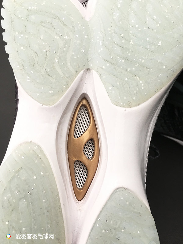 李宁rangertd变色龙6测评,李宁变色龙ranger4.0TD