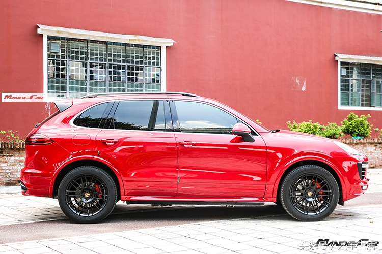 保时捷卡宴2020款gts轮毂改装,保时捷卡宴gts改碳纤维包围