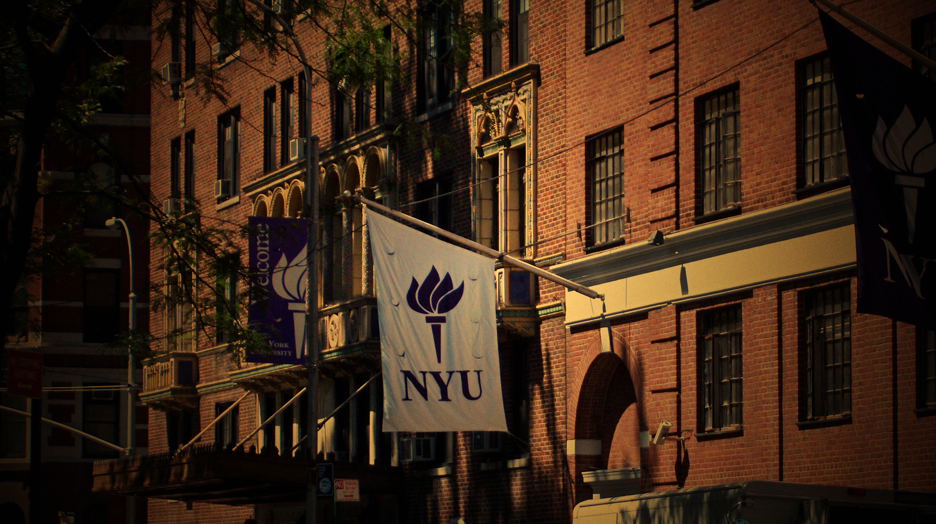 椤剁骇鍚嶆牎绾界害澶у,绾界害澶у鏄悕鏍″悧