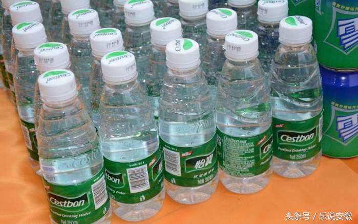 为什么农夫山泉的水没有怡宝好喝,农夫山泉与怡宝哪个牌子水质最好