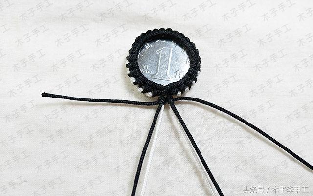 编织硬币小猫挂件,硬币挂件编织教程猫头