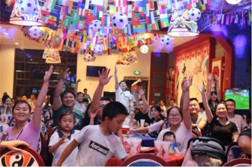 疯狂泥浆派对首现霸都合肥万达乐园暑期狂欢惊喜重重