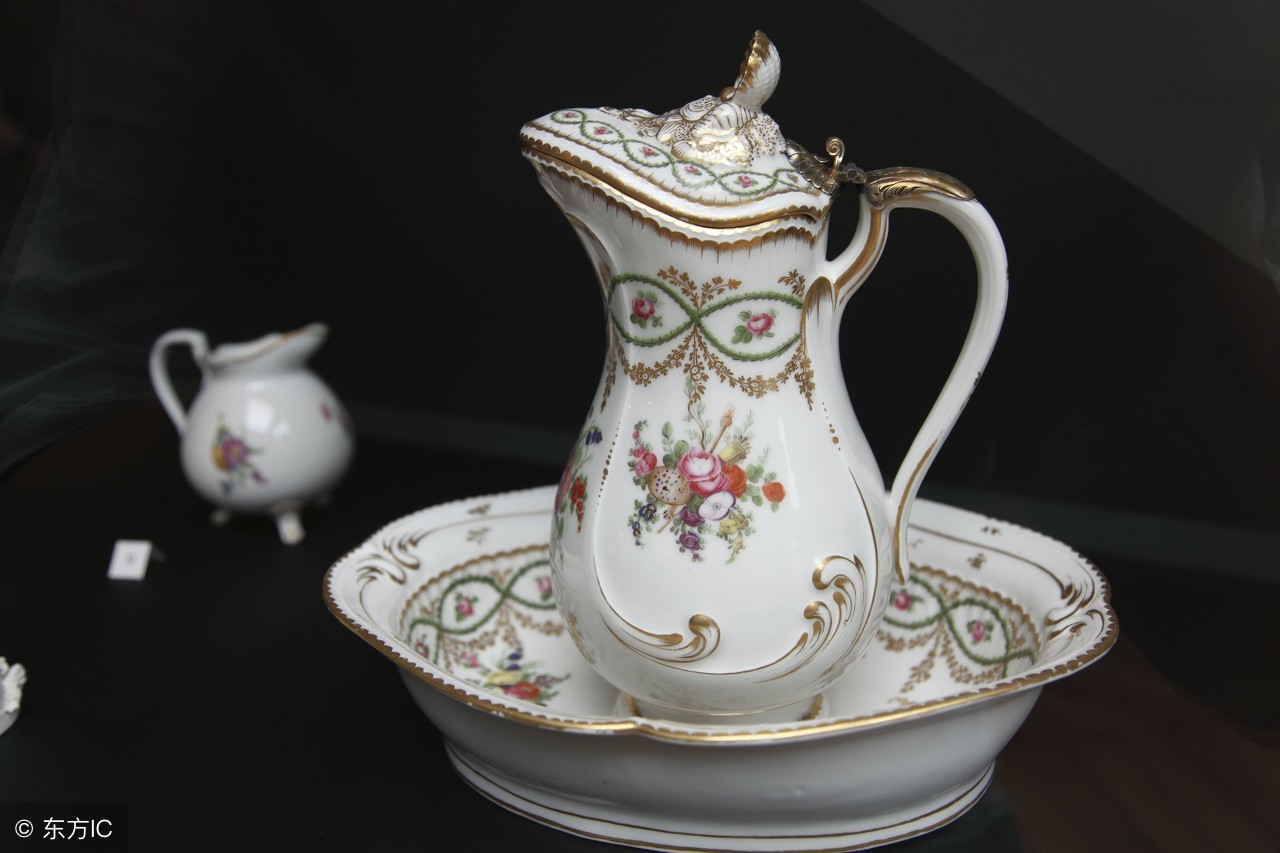 在近代之前东亚各国崇拜华夏文明,历史中的崇洋媚外