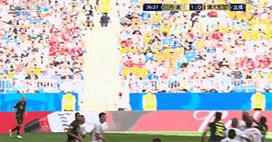 var裁判判罚视频,var还原裁判漏判点球