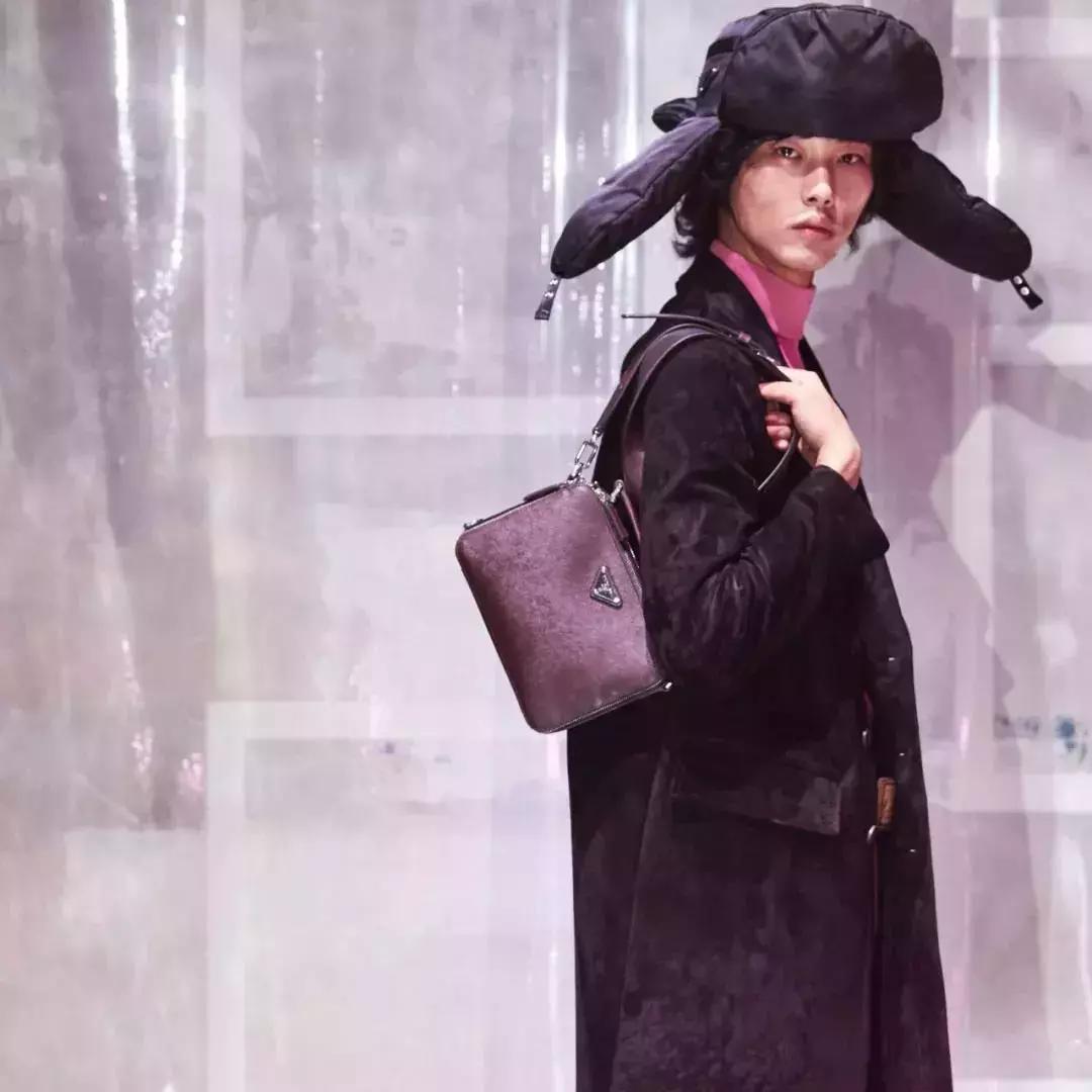 prada新款复古包,prada2020包包