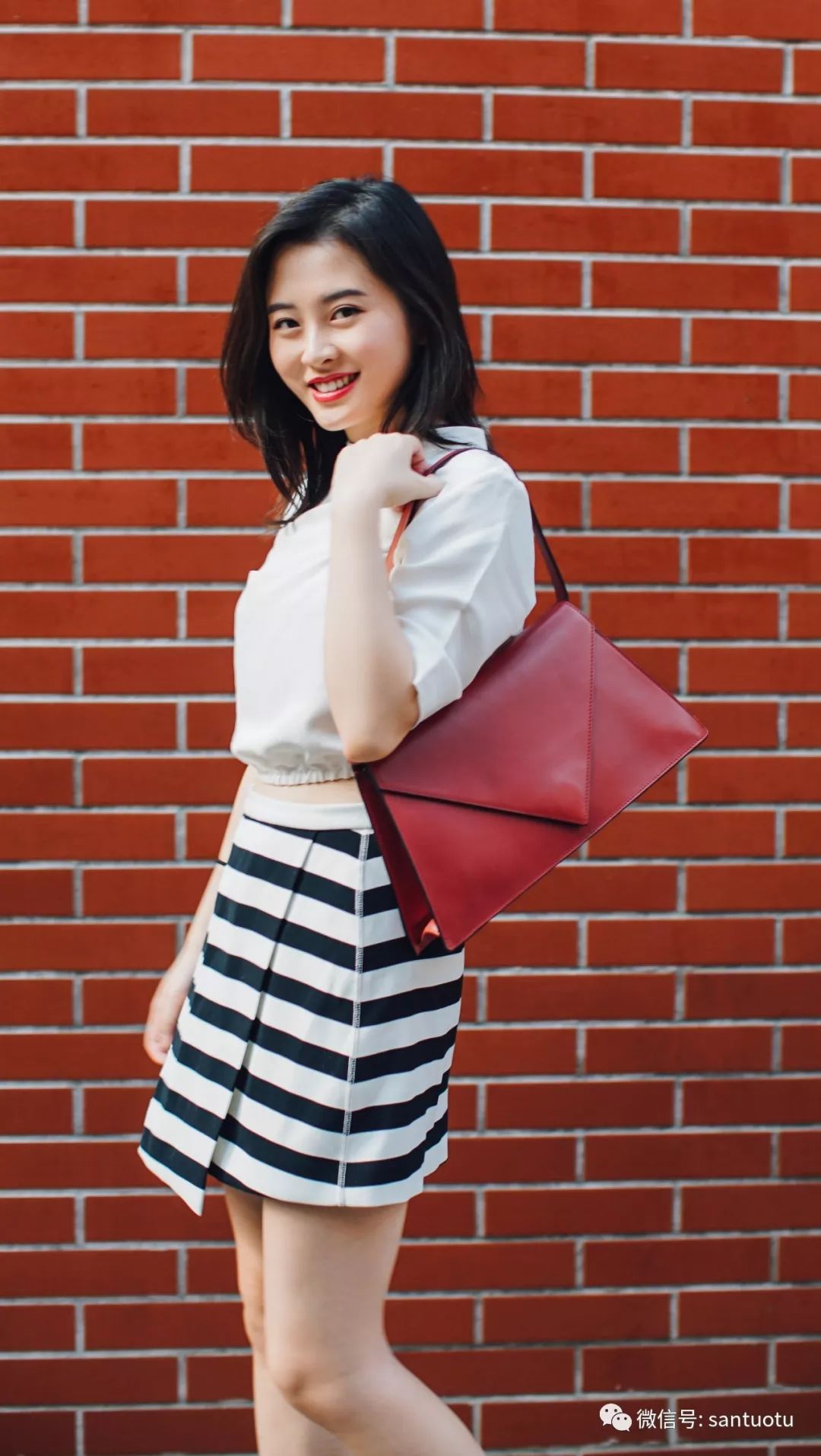 买到了两款美丽的大牌包包