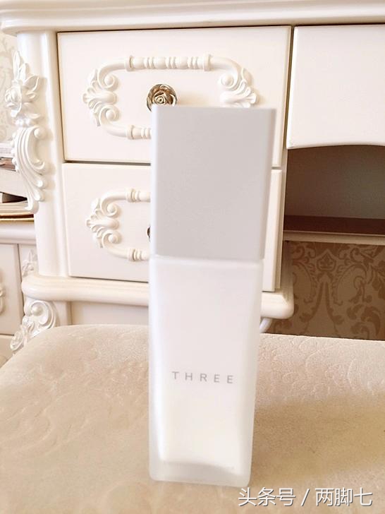 适合夏天用的比较清爽的乳液 (夏天用什么乳液比较清爽)