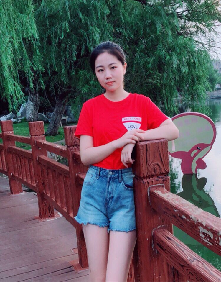 这是一个学校英语怎么写,填空题这是一个什么什么的湖