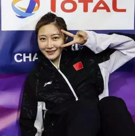 史上最强攻略:遇上心中的“羽球女神”,该怎么办呢?