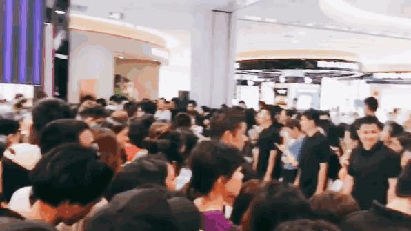 维密超模何穗高清大图,维密超模何穗身材