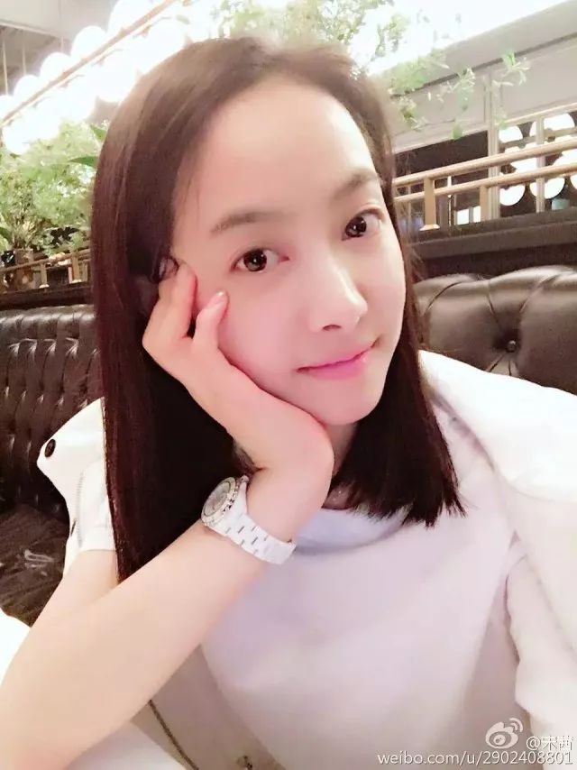 杨幂的刘海发际线,杨幂隐藏发际线的刘海