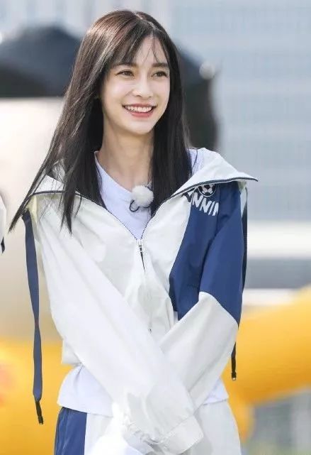 杨幂的刘海发际线,杨幂隐藏发际线的刘海