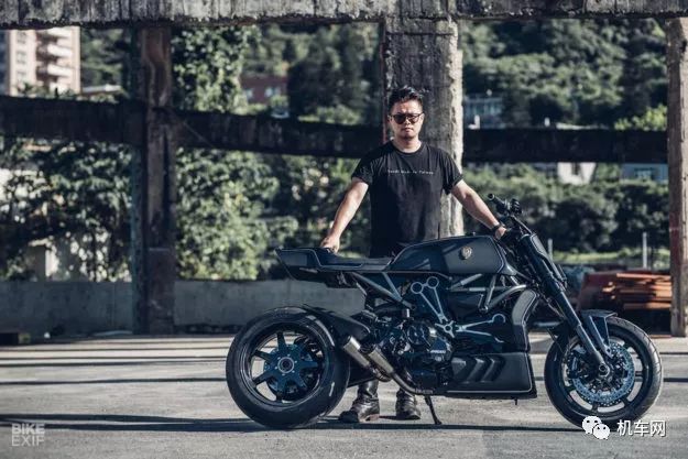 最帅杜卡迪大魔鬼黑武士,大魔鬼杜卡迪展示