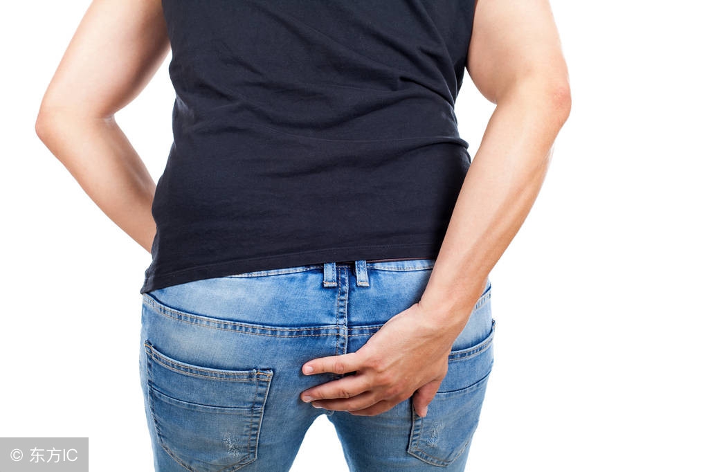 小伙便血以为痔疮结果查出癌晚期,痔疮便血被认定为直肠癌既往症