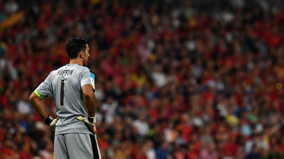 每一次的背影远去，足球世界的又一次阵痛！