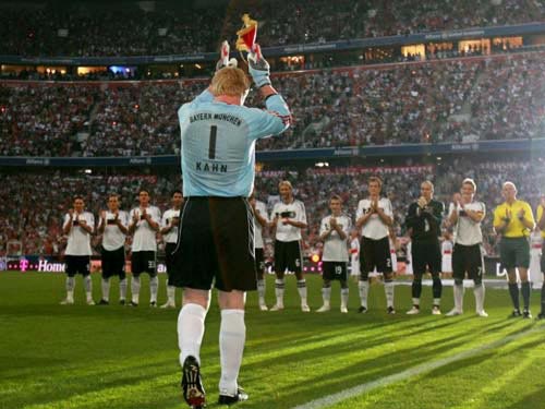 每一次的背影远去，足球世界的又一次阵痛！