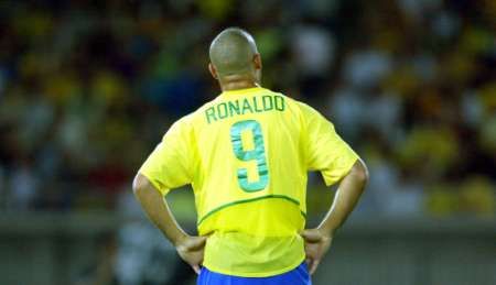 每一次的背影远去，足球世界的又一次阵痛！