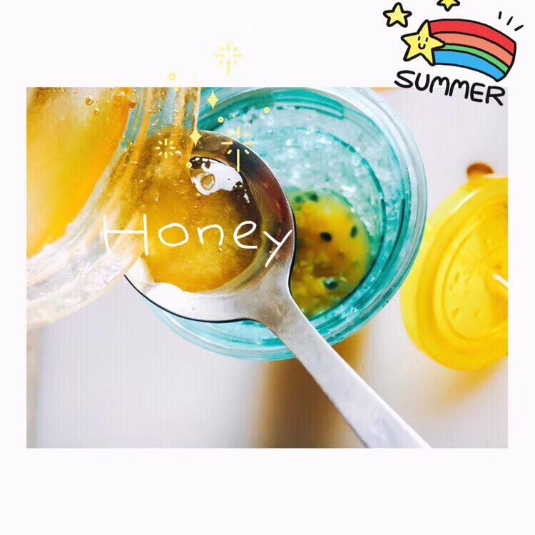 当代女孩喝奶茶,女孩子的快乐都是一杯奶茶给的