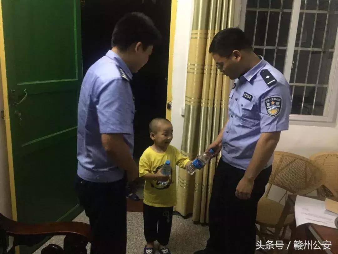 「双提升一线」小孩拎2瓶水进了派出所，母亲道出了缘由！
