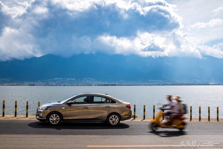 苍山洱海试驾,16年的别克手动挡凯越试驾