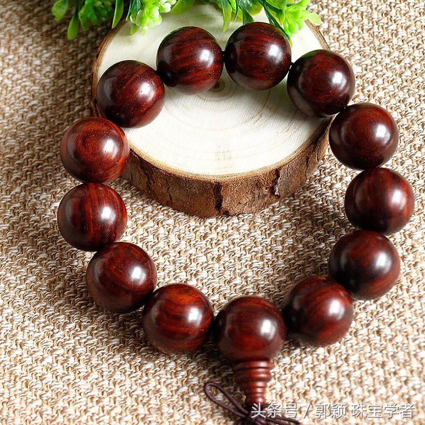 小叶紫檀盘玩用上油吗,小叶紫檀吊坠怎么盘玩