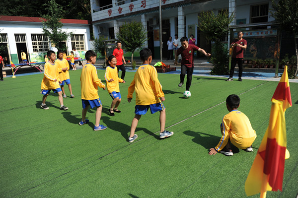 建党节慰问老党员活动,建党节慰问老党员