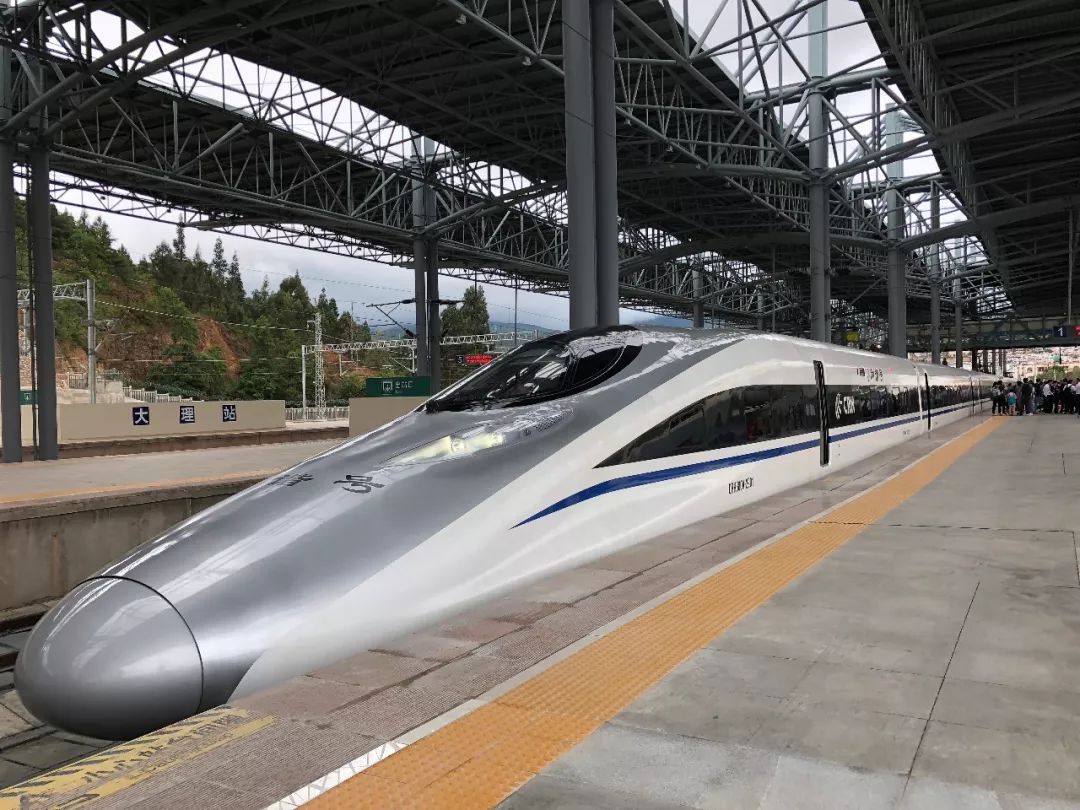 「周末去哪玩」演唱会、世界杯、爆款电影随你选！