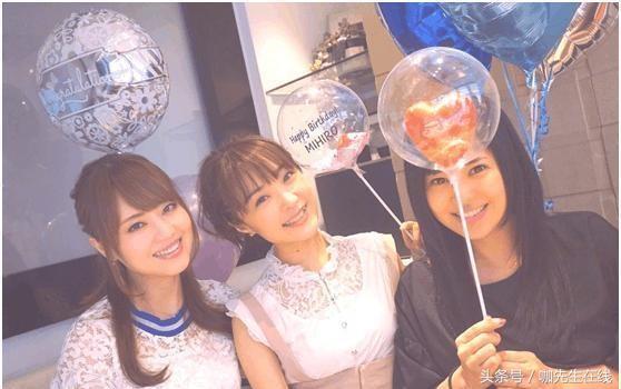 在苍老师微博留言的人都是大神，你们一个眼神都比我强！