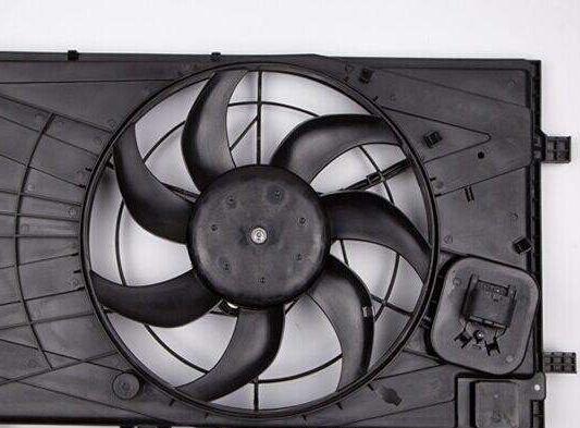 发动机炸了怎么回事,发动机炸了车还可以开吗