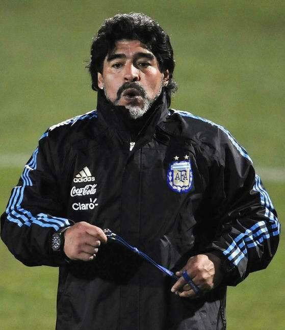 世界足坛近十年十大最强球星,世界足坛最伟大的十大球星