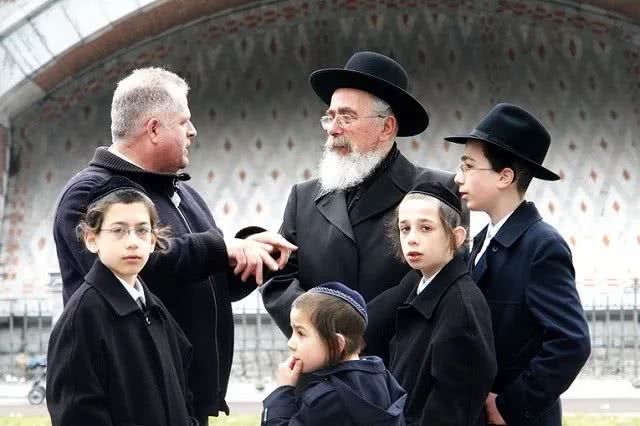 此国军中敌对民族的人越来越多，这仗还怎么打？